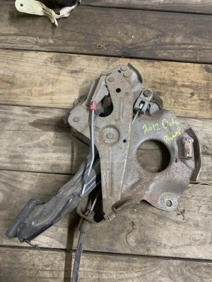 Педаль стояночного тормоза 2012 Dodge Ram 2500 б/у - Изображение 1 из 2