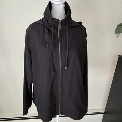 Chaqueta Negra Chico's ZENERGY Frente Acanalado Ligera Cremallera Completa Talla 2 EE. UU. L Foto 1 de 4