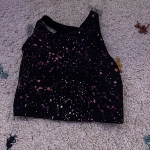 Black With Design Small (6-7) Old Navy Active Cropped Tank Top - Picture 1 of 3