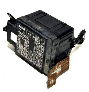 1999-2001 Honda CRV Engine Bay Fusebox Assembly w/ Lid & Pigtail Cutoff OEM - Picture 1 of 9