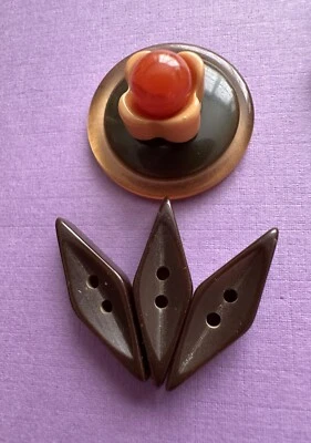 7 Vintage Bakelite Buttons - Includes Diamonds, Translucent & MOP Center Inset - Image 1 of 2