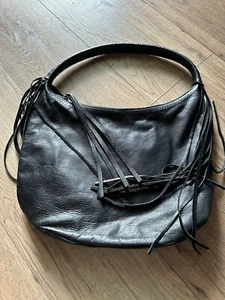 Lucky Brand 100% Cow Hide Leather Black Shoulder Tote Handbag EUC Fringe - Picture 1 of 9