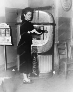 AMI Jukebox & Fresh Hots Nuts Automat Vintage 8x10 Nachdruck des alten Fotos - Bild 1 von 1