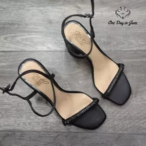 Badgley Mischka Ankle Strap Heels Size 5.5 - Picture 1 of 4