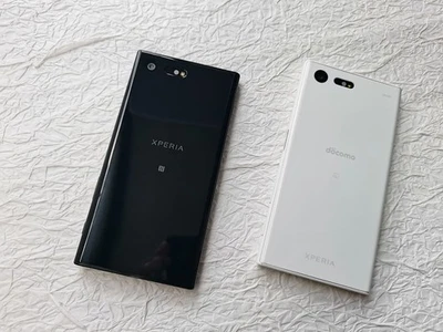 Sony Xperia X Compact (SO-02J) - 32 GB - Android  - 4G Unlocked Japanese Version - Image 1 of 4