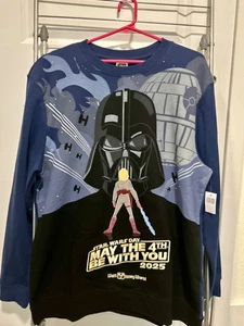 Felpa Pullover Grande Disney Parks Star Wars 4 Maggio Essere Con Te Adulto - Foto 1 di 8