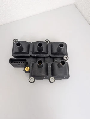 NUOVO! Bobina accensione Golf 4 V5 AGZ Bora, Seat Toledo Passat 3b 071905106 NUOVA! - Immagine 1 di 3