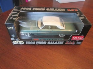 Sun Star 1964 Ford Galaxie 500 1/18 auto pressofusa blu acqua 1441 NOS - Foto 1 di 7