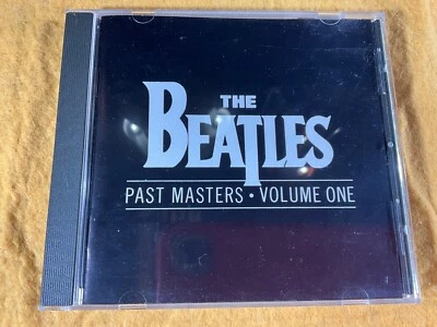 U11-55 THE BEATLES Past Masters Volume One - 1988 - CDP 7900432 -CD - ROCK / POP - Image 1 of 4