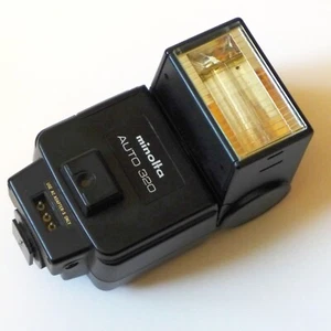 MINOLTA AUTO 320 ISO Shoe FLASH 1/16th - FULL Variable Power 3 Stage Auto Strobe - Picture 1 of 4