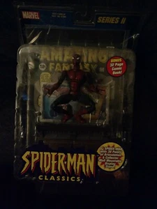 SPIDER-MAN CLASSICS SERIES II CLASSIC SPIDER-MAN ACTION FIGURE With Comic Book - Picture 1 of 2