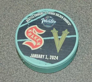 Disco de partido Seattle Kraken vs Vegas Golden Knights CLÁSICO DE INVIERNO 1-1-2024 - Imagen 1 de 3