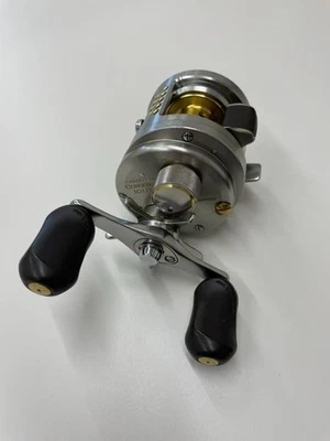 Carrete de baitcasting Shimano Calcutta Conquest 101DC izquierda Japón funcio... - Imagen 1 de 4