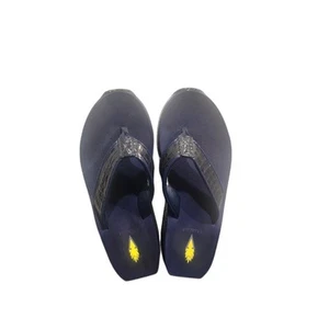 Violatile Flip Flops Thong Wedge Sandals Sz 7 Navy Blue Embossed Slip-On - Picture 1 of 10