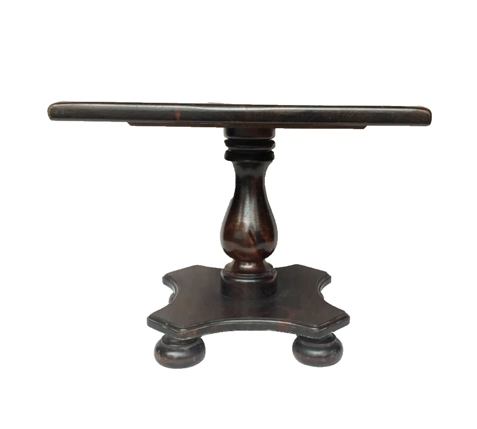 Mesa auxiliar cuadrada de pedestal de pino envejecido Ethan Allen Old Tavern - ¡Rara!! Foto 1 de 1