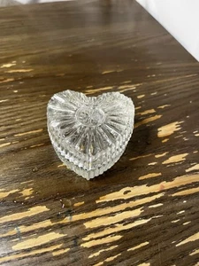 Vintage Pressed Glass Heart Trinket Dishes Set of 2 Clear Mini Ring Holders - Picture 1 of 3