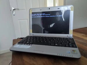 Advent 4211-B 10" Laptop Netbook - Picture 1 of 11