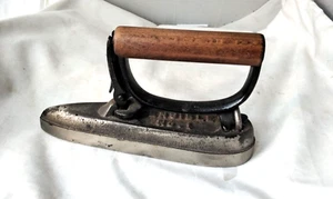 NICE EX. COND. ANTQ. 'SENSIBLE NO. 1 SLEEVE AND COLLAR FLAT IRON - Picture 1 of 11