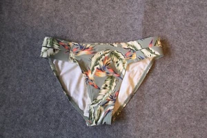 BIKINI UNTERTEIL SLIP GRÖSSE 36 VON ESPRIT GRÜN GEMUSTERT SEITLICH BÄNDCHEN - Picture 1 of 1