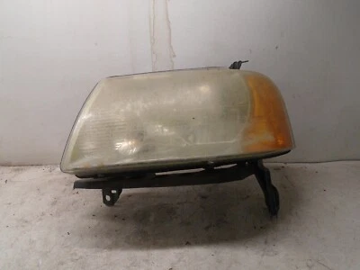 Faro izquierdo antiniebla Ford Freestyle 2005-2007 Foto 1 de 4