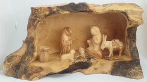Handmade Olive Wood Nativity Grotto: Special Christmas Gift, Home Office Decor - Picture 1 of 7
