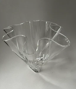 Steuben Handkerchief Vase Signed Ruffled Freeform Art Glass 9" H - Picture 1 of 12
