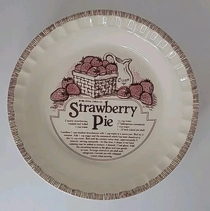 Plato de pastel de fresa vintage 1983 profundo 11" plato Royal China Jeanette con receta - Imagen 1 de 5