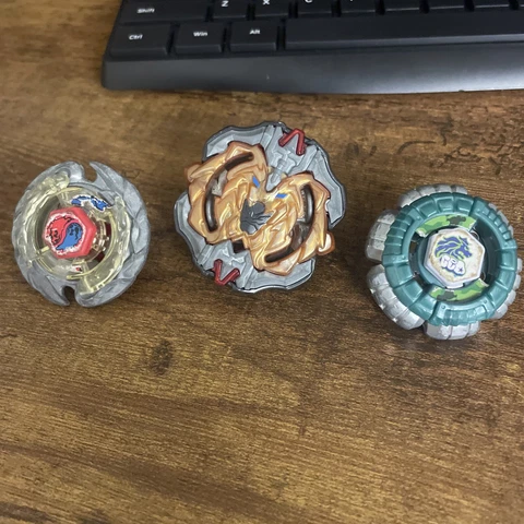 Beyblade Lot Of 3 - 2 Counter Leone Evil Gemios Rock Burst Fusion Fury Cover