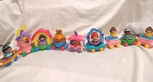 Little People Parade Floats & Princesses 18 Piece - Picture 1 of 23