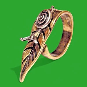 LITTLE SNAIL ON LEAF FINGER RING silver brass tone cute cottagecore shell 7 2W - Picture 1 of 7