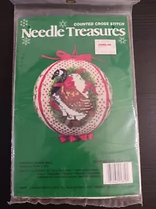 Vintage Weihnachtsschmuck Set Gänsekugel Nadel Schätze gezählt Kreuzstich - Bild 1 von 11