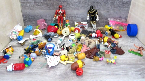 Vintage Toy  Lot 80s 90s 00s Power Rangers Tarzan  Lot 2 Cover