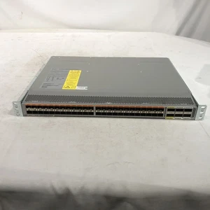 Cisco N2K-C2348UPQ-10GE 48-portowy 15GE SFP + 6x 40G QSFP przedłużacz tkaniny z uszami - Zdjęcie 1 z 8