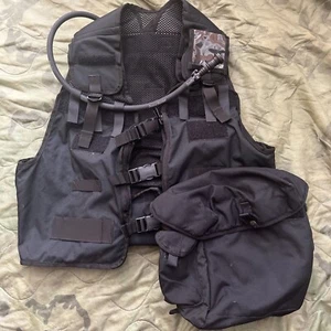 Gilet idratazione Black Remploy Frontline CBRN MK2 opzionale Camelbak Pack/Haversack - Foto 1 di 44