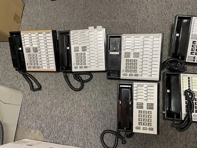 UNMATCHED TECHNOLOGY! AT&T MERLIN PLUS 820D 34 Multi-Line Business Telephones - Image 1 of 4