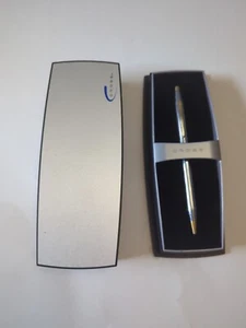 Cross Rollerball Pen, Silver with gold trim, gorgeous pen - Picture 1 of 5