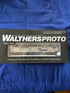 HO SCALE LOCOMOTIVE WALTHERS PROTO EMD E8A AMTRAK PHI #252DCC READY - Picture 1 of 5