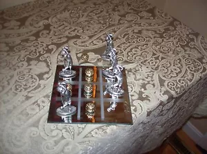 Sammlerstück Golf Tic Tac Toe Spiel mit Zinn Spielfiguren und Spiegelbrett. - Bild 1 von 5