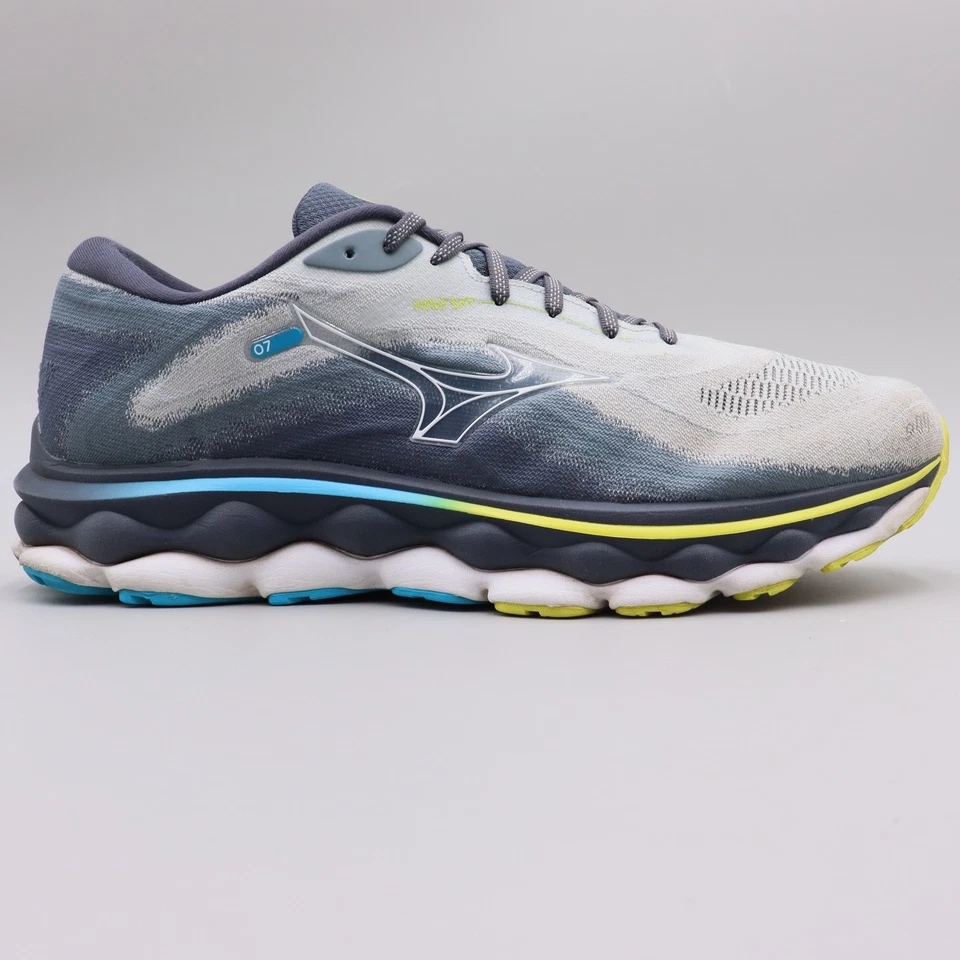 Zapatillas deportivas Mizuno Wave Sky 07 para hombre talla 12,5 2E gris ancho Foto 1 de 4