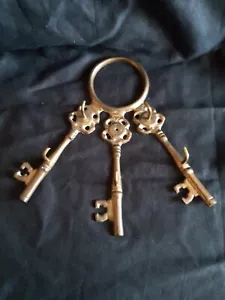 🗝 Vintage Brass 'Skeleton' Key Holder - Picture 1 of 9