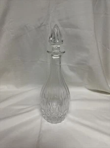 BEAUTIFUL CRYSTAL CLEAR GLASS DECANTER WITH ORIGINAL STOPPER - Picture 1 of 6