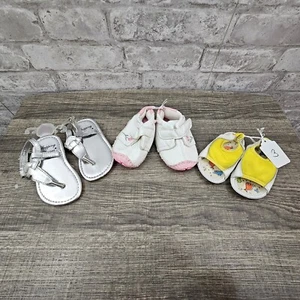 Lot of 3 infant girl shoes size 3 6-9 months - Picture 1 of 3