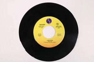 Madonna Lucky Star - Like A Virgin  1983 / 1984 Sire 45 RPM Record - Foto 1 di 3