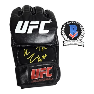 Chan Sung Jung Signed Autograph UFC MMA Glove Beckett BAS COA The Korean Zombie - Picture 1 of 2