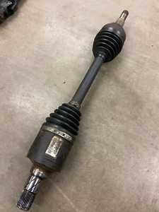 2006 JEEP GRAND CHEROKEE 3.0 V6 DIESEL N/S/F PASSENGER SD DRIVESHAFT P52104701AB - Picture 1 of 4