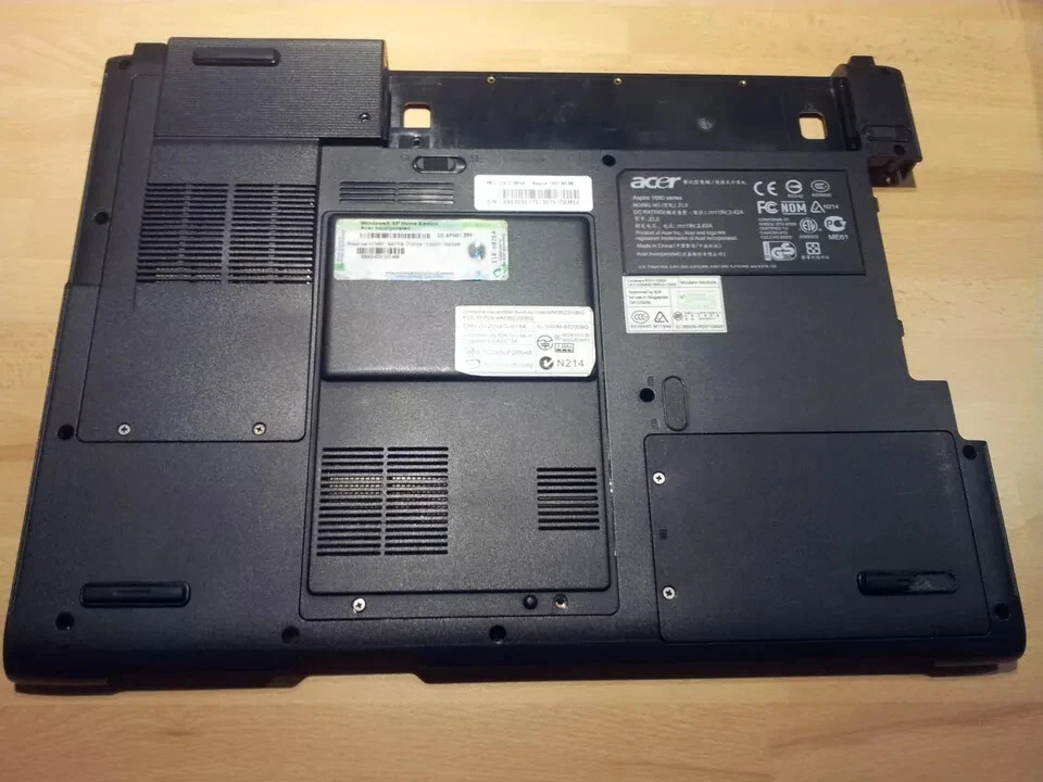 Scocca per Acer Aspire 1690 series sportellini cover base inferiore bottom case Foto 1 de 1