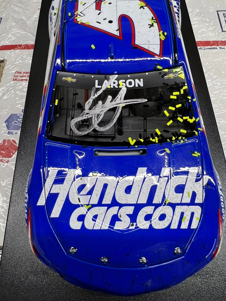 Autografiado KYLE LARSON # 5 HMS 2021 HENDRICKCARS.COM VEGAS WIN ELITE Foto 1 de 4