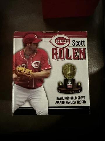 Scott Rolen Cincinnati Reds (HOF) Rawlings Gold Glove Award Replica Trophy Cover