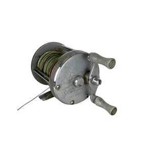 J C Higgins Fishing Reel 537.31010 Etched Vintage - Picture 1 of 8