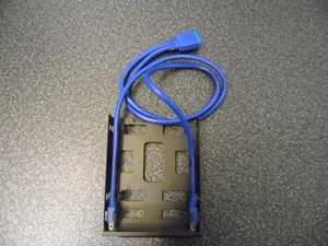 jOY-it USB 3.0 Front Panel 3,5"  inkl. Kabel mit 2,5" Festplatten-Einbauahmen  - Bild 1 von 4